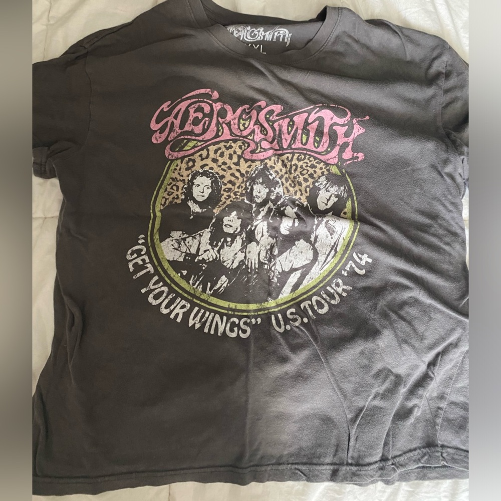 grey baggy tshirt